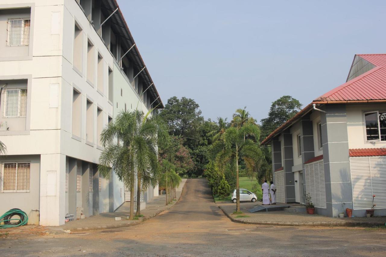 Angamaly Convention Centre Kochi Exterior foto