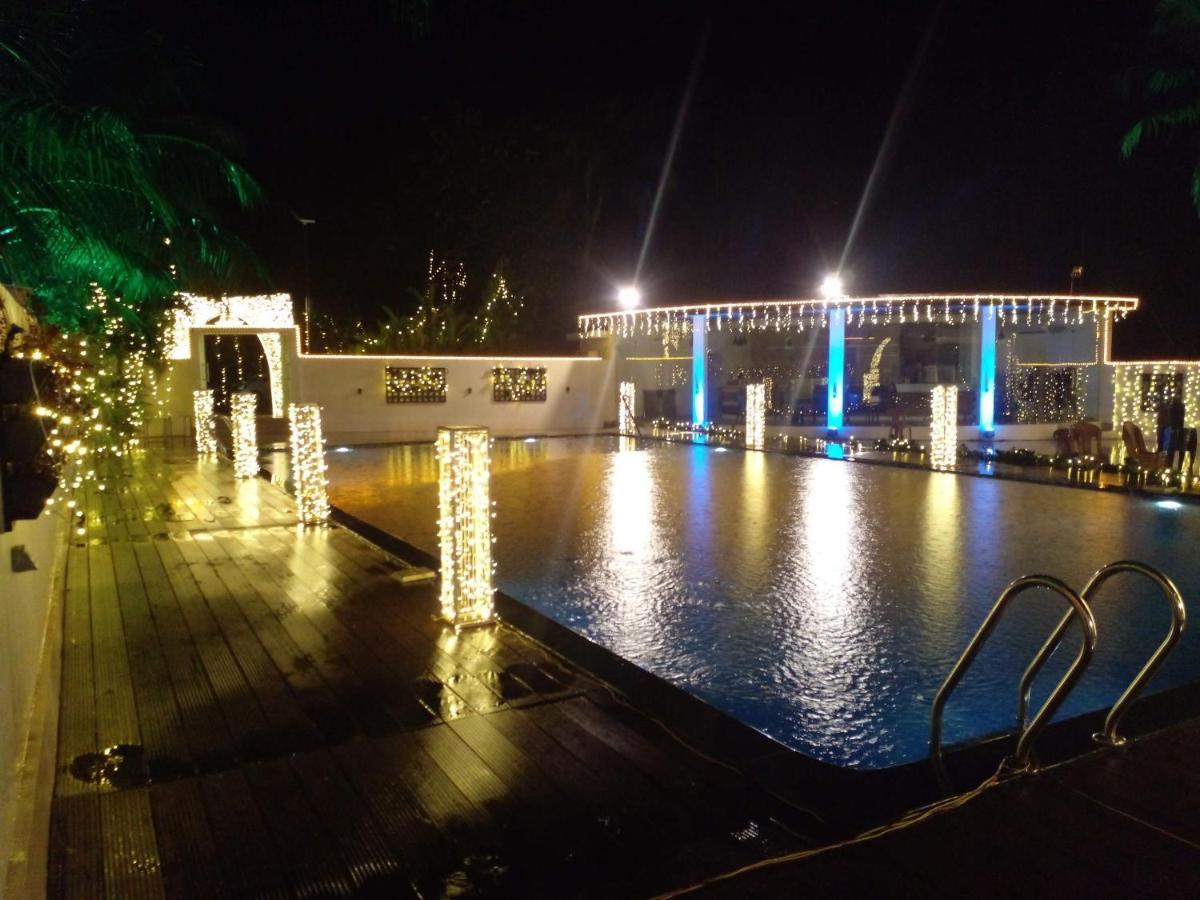 Angamaly Convention Centre Kochi Exterior foto