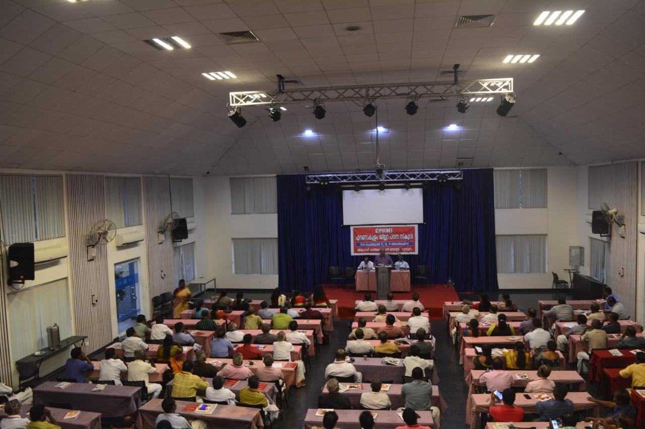 Angamaly Convention Centre Kochi Exterior foto